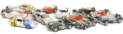 lot de voitures miniatures Burago